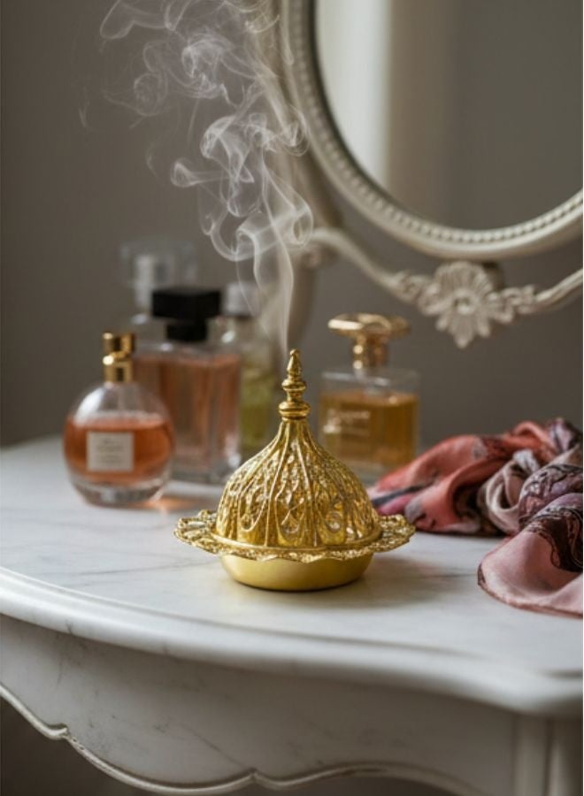 مبخرة بخور ذهبية بتصميم عربي فاخر – مبخرة معدنية مزخرفة من الحديد عالي الجودة مع غطاء قابل للإزالة – لتعطير الجو ونشر الروائح العطرية بالتساوي – قطعة ديكور فاخرة للمنازل والمناسبات – هدية مثالية للأصدقاء والعائلة - Image 4